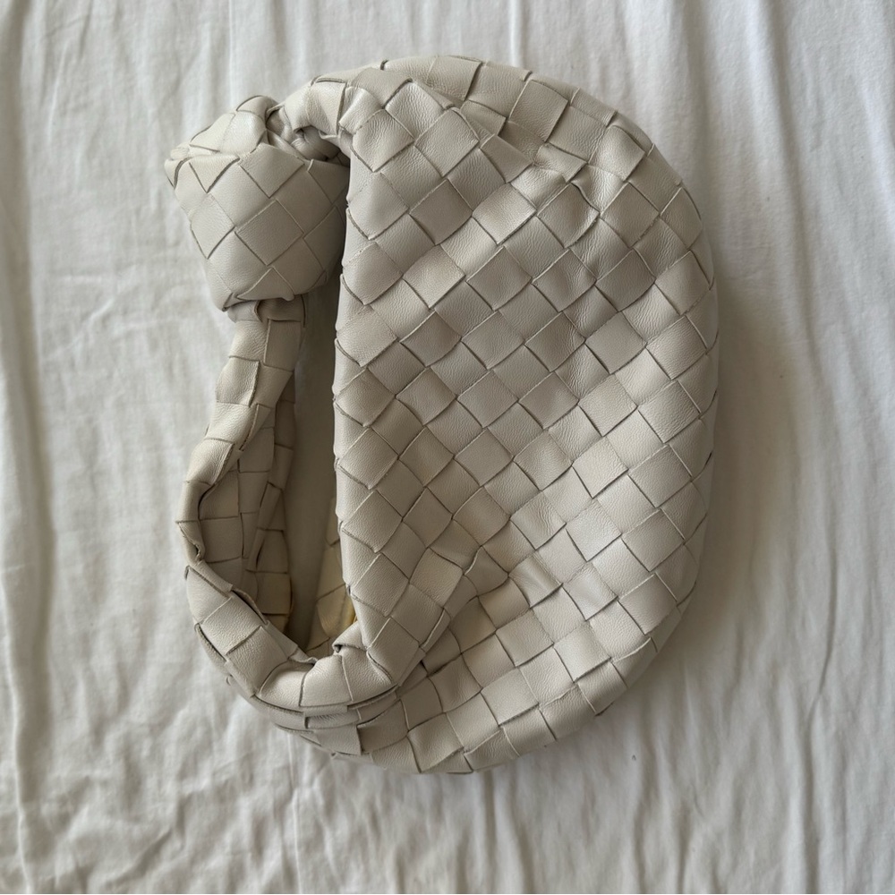 Bottega Veneta Jodie Bag Mini (in Chalk color)